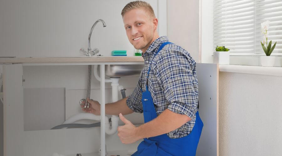 Nighttime Plumber in Saragosa, TX